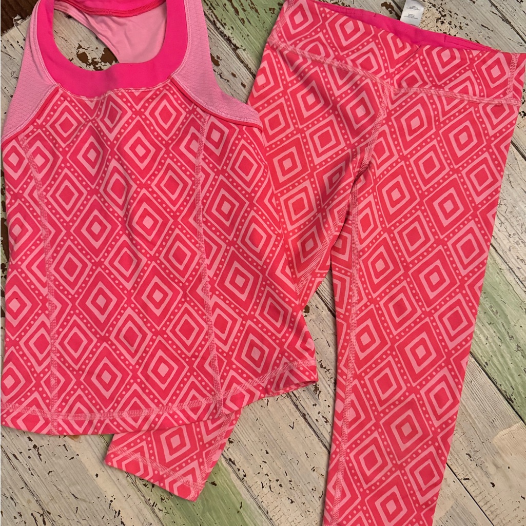 Lululemon Girls Line Ivivva Size 6 Athletic Outfit.